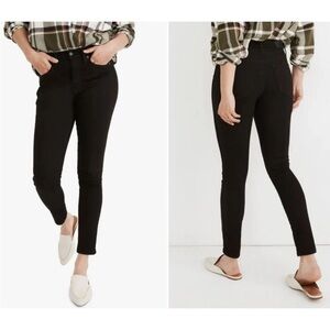 Black High-Waisted Skinny Jeans